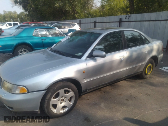1998 Audi A4 с VIN WAUED68D6WA002176, выставлен на аукционе IAAI как лот 31091672 с пробегом 168 848 миль миль и . История ставок и продаж доступна на DreamBid. Изображение 2.
