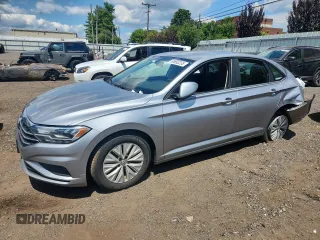 2019 Volkswagen Jetta S с VIN 3VWC57BU4KM227938, выставлен на аукционе Copart как лот 65892235 с пробегом 107 620 миль миль и Списание • Salvage title. История ставок и продаж доступна на DreamBid. Изображение 1.