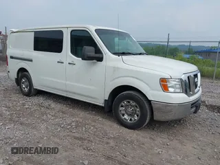 2016 Nissan NV SL z VIN 1N6BF0KY8GN800226, wystawiony jako IAAI lot #42457030 z przebiegiem 138 995 mil mil oraz . Historia ofert i sprzedaży dostępna na DreamBid. Obrazek 1.
