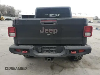 2020 Jeep Gladiator Rubicon with VIN 1C6JJTBG1LL147385, listed as a Copart auction lot 46136215 with 33,814 mi miles and Clean Title. Bid and sale history available at DreamBid. Image 6.