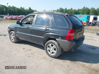 2008 Kia Sportage LX z VIN KNDJE723X87453910, wystawiony jako IAAI lot #42477959 z przebiegiem 127 073 mil mil oraz . Historia ofert i sprzedaży dostępna na DreamBid. Obrazek 3.