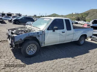 1989 Toyota Pickup с VIN JT4VN93D2K0004645, выставлен на аукционе Copart как лот 52051435 с пробегом 274 495 миль миль и Чистый • Clean title. История ставок и продаж доступна на DreamBid. Изображение 1.