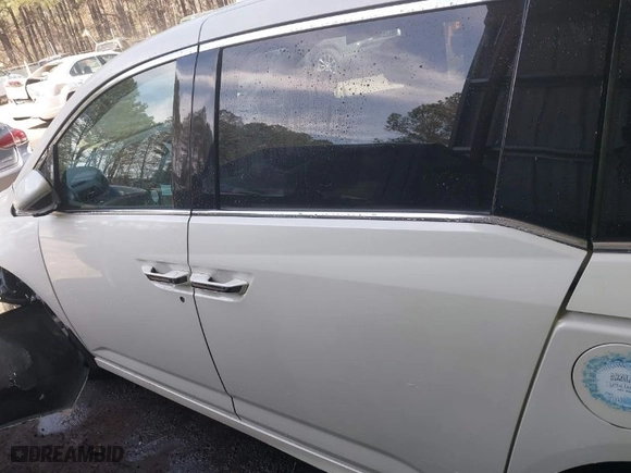 2015 Honda Odyssey Touring Elite with VIN 5FNRL5H9XFB071733, listed as a IAAI auction lot 41805316 with NaN miles. Bid and sale history available at carsss.com. Image 14.