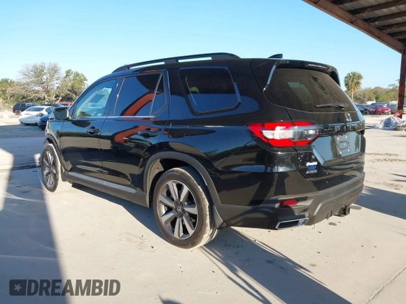 2024 Honda Pilot Elite with VIN 5FNYG1H85RB001707, listed as a IAAI auction lot 41793733 with 20,491 mi miles. Bid and sale history available at carsss.com. Image 3.