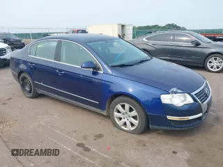 2006 Volkswagen Passat Value Edition z VIN WVWAK73C86P082430, wystawiony jako IAAI lot #39916234 z przebiegiem 169 431 mil mil oraz . Historia ofert i sprzedaży dostępna na DreamBid. Obrazek 1.