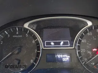 2013 Nissan Pathfinder SV with VIN 5N1AR2MM4DC633829, listed as a IAAI auction lot 41270312 with 170,544 mi miles. Bid and sale history available at carsss.com. Image 7.