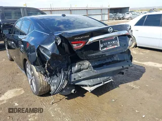 2020 Nissan Maxima Platinum with VIN 1N4AA6FV0LC376990, listed as a IAAI auction lot 41642392 with 55,566 mi miles and . Bid and sale history available at DreamBid. Image 6.