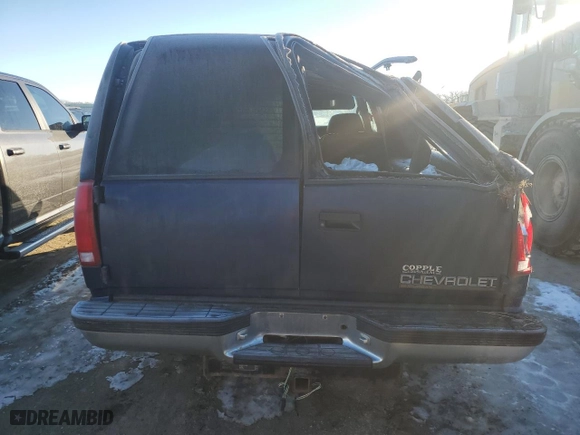 1999 Chevrolet Suburban with VIN 1GNFK16R4XJ308140, listed as a Copart auction lot 87954025 with NaN miles and Salvage Title. Bid and sale history available at carsss.com. Image 6.