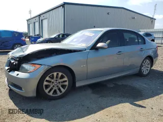 2007 BMW 3 Series 328i with VIN WBAVA33557KX82531, listed as a Copart auction lot 63019045 with 154,893 mi miles and Salvage title. Bid and sale history available at DreamBid. Image 1.