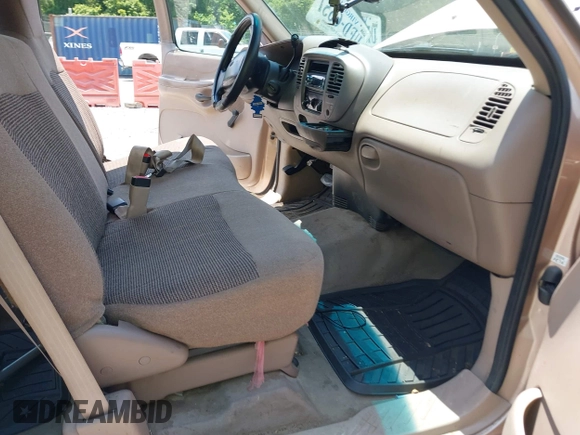 1997 Ford F-150 with VIN 1FTDX1721VNA45906, listed as a IAAI auction lot 42622491 with 153,314 mi miles and . Bid and sale history available at DreamBid. Image 5.