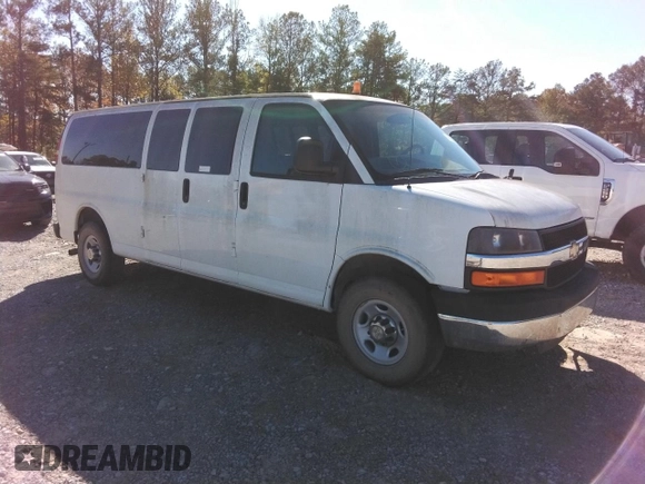 2015 Chevrolet Express Passenger LT с VIN 1GAZG1FG8F1107967, выставлен на аукционе Copart как лот 80240024 с пробегом 72 393 миль миль и Чистый • Clean title. История ставок и продаж доступна на DreamBid. Изображение 4.