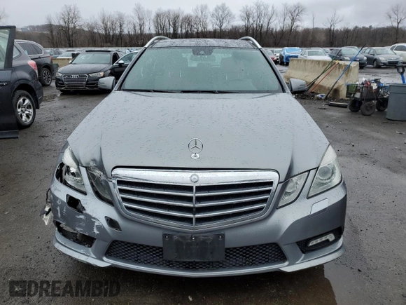 2011 Mercedes-Benz E 350 Luxury with VIN WDDHH8HBXBA286359, listed as a Copart auction lot 49304205 with 141,922 mi miles and Salvage Title. Bid and sale history available at DreamBid. Image 5.