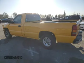 1999 GMC New Sierra 1500 SL with VIN 1GTEC14V1XE519984, listed as a Copart auction lot 49338825 with 304,929 mi miles and Salvage Title. Bid and sale history available at carsss.com. Image 2.