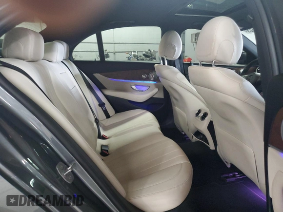 2017 Mercedes-Benz E 300 Luxury with VIN WDDZF4KB2HA030026, listed as a Copart auction lot 56007525 with 120,488 mi miles and Clean Title. Bid and sale history available at DreamBid. Image 10.