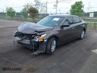 2014 Nissan Altima 2.5 with VIN 1N4AL3AP3EC100145, listed as a IAAI auction lot 41978710 with 185,401 mi miles. Bid and sale history available at carsss.com. Image 18.