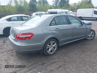 2011 Mercedes-Benz E 350 Luxury z VIN WDDHF8HB3BA291845, wystawiony jako IAAI lot #42173295 z przebiegiem 191 749 mil mil oraz . Historia ofert i sprzedaży dostępna na DreamBid. Obrazek 4.