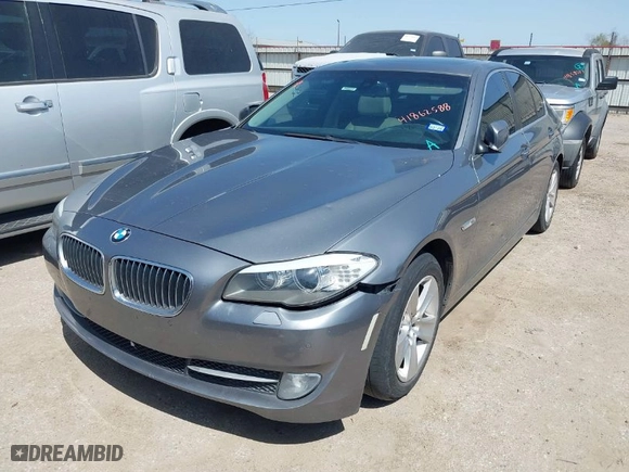 2012 BMW 5 Series 528i with VIN WBAXG5C50CDX06006, listed as a IAAI auction lot 41862588 with 159,221 mi miles. Bid and sale history available at carsss.com. Image 2.