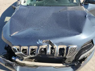 2019 Jeep Cherokee Latitude Plus with VIN 1C4PJLLB6KD466814, listed as a Copart auction lot 49403735 with 63,211 mi miles and Salvage Title. Bid and sale history available at DreamBid. Image 13.