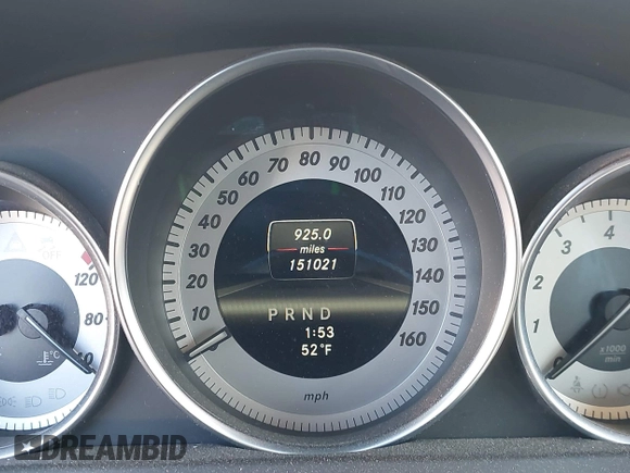 2013 Mercedes-Benz C 300 Sport z VIN WDDGF8AB1DR270633, wystawiony jako IAAI lot #41327883 z przebiegiem 151 021 mil mil oraz . Historia ofert i sprzedaży dostępna na DreamBid. Obrazek 15.