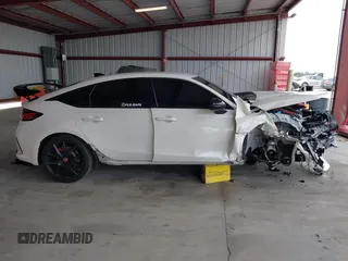2024 Honda Civic Type R z VIN JHMFL5G47RX001771, wystawiony jako IAAI lot #42029429 z przebiegiem Nie podano mil oraz . Historia ofert i sprzedaży dostępna na DreamBid. Obrazek 14.