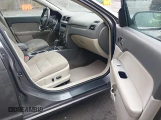 2012 Ford Fusion Hybrid with VIN 3FADP0L34CR215667, listed as a IAAI auction lot 41957936 with 158,914 mi miles and . Bid and sale history available at DreamBid. Image 5.