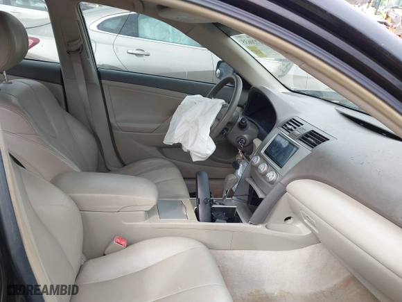 2011 Toyota Camry LE with VIN 4T1BK3EK9BU119560, listed as a IAAI auction lot 41720635 with 199,176 mi miles. Bid and sale history available at carsss.com. Image 5.