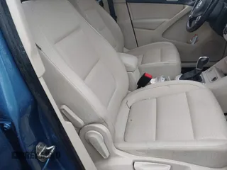 2017 Volkswagen Tiguan S with VIN WVGBV7AX8HK009247, listed as a IAAI auction lot 41346498 with 190,952 mi miles and . Bid and sale history available at DreamBid. Image 5.