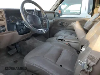1999 GMC Suburban with VIN 1GKFK16R9XJ790410, listed as a Copart auction lot 78747514 with 289,459 mi miles and Non Repairable. Bid and sale history available at carsss.com. Image 7.