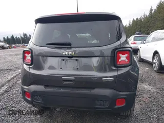 2020 Jeep Renegade Latitude with VIN ZACNJABB3LPL76503, listed as a IAAI auction lot 41467338 with 38,593 mi miles. Bid and sale history available at carsss.com. Image 17.