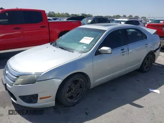 2010 Ford Fusion SE with VIN 3FAHP0HA7AR168317, listed as a IAAI auction lot 41842129 with 185,204 mi miles. Bid and sale history available at carsss.com. Image 2.