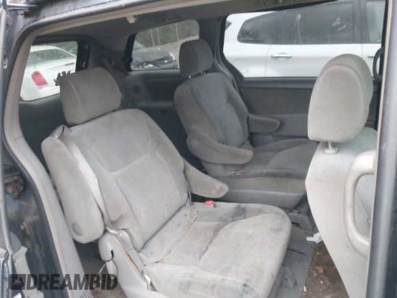 2005 Toyota Sienna LE with VIN 5TDBA23C55S038111, listed as a IAAI auction lot 42150147 with 1 mi miles. Bid and sale history available at carsss.com. Image 8.