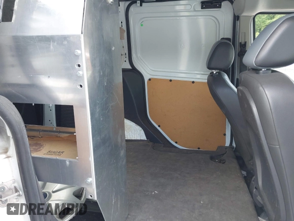 2015 Ford Transit Connect XL с VIN NM0LE6E73F1213354, выставлен на аукционе IAAI как лот 42545275 с пробегом 124 974 миль миль и . История ставок и продаж доступна на DreamBid. Изображение 8.