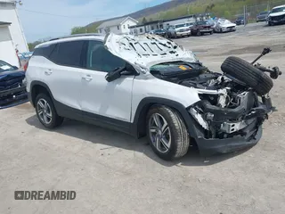 2020 GMC Terrain SLT z VIN 3GKALPEVXLL341491, wystawiony jako IAAI lot #42092804 z przebiegiem 53 403 mil mil oraz . Historia ofert i sprzedaży dostępna na DreamBid. Obrazek 1.