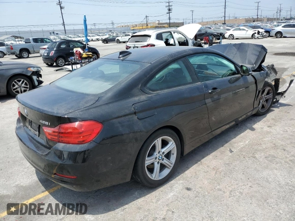 2014 BMW 4 Series 428i xDrive z VIN WBA3N9C56EF722472, wystawiony jako Copart lot #59873185 z przebiegiem 129 926 mil mil oraz Szkoda całkowita • Salvage title. Historia ofert i sprzedaży dostępna na DreamBid. Obrazek 3.