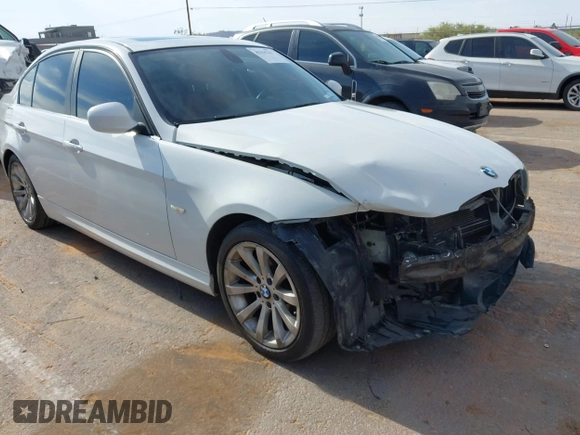 2011 BMW 3 Series 328i с VIN WBAPH7C54BE682973, выставлен на аукционе IAAI как лот 42235227 с пробегом 141 576 миль миль и . История ставок и продаж доступна на DreamBid. Изображение 1.