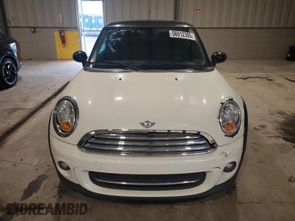 2013 MINI Hardtop z VIN WMWSU3C57DT688747, wystawiony jako Copart lot #56912395 z przebiegiem 110 149 mil mil oraz Szkoda całkowita • Salvage title. Historia ofert i sprzedaży dostępna na DreamBid. Obrazek 5.