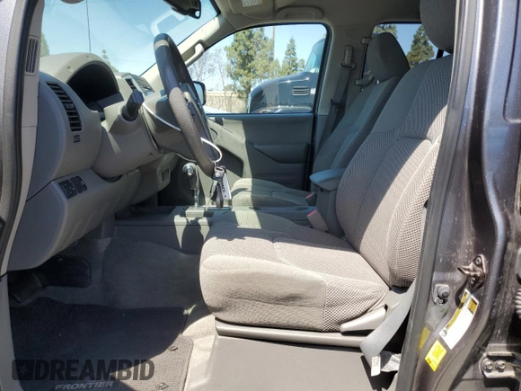 2016 Nissan Frontier SV z VIN 1N6AD0ER5GN706259, wystawiony jako Copart lot #56906605 z przebiegiem 67 478 mil mil oraz Szkody całkowita. Historia ofert i sprzedaży dostępna na DreamBid. Obrazek 7.
