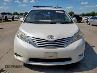2014 Toyota Sienna XLE с VIN 5TDYK3DCXES480958, выставлен на аукционе Copart как лот 56367315 с пробегом 160 064 миль миль и Списание • Salvage title. История ставок и продаж доступна на DreamBid. Изображение 5.