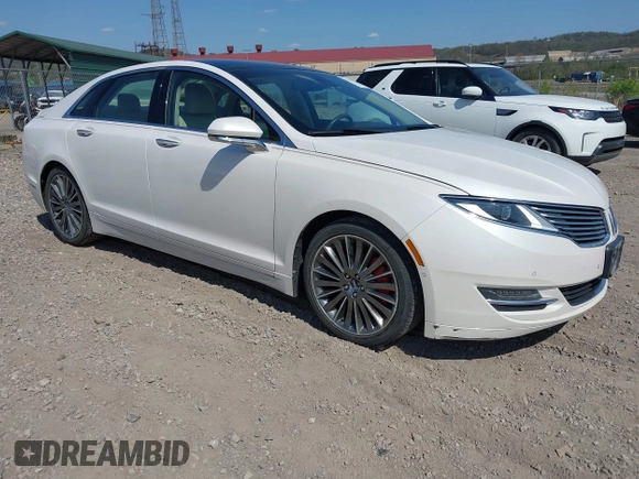 2014 Lincoln MKZ with VIN 3LN6L2J9XER808773, listed as a IAAI auction lot 42112712 with 105,832 mi miles. Bid and sale history available at carsss.com. Image 1.