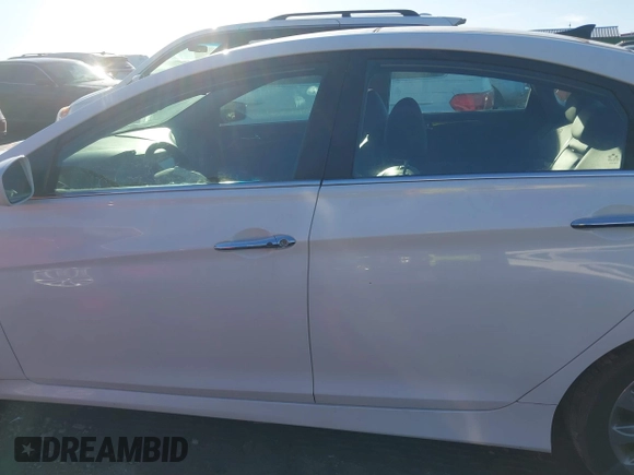 2014 Hyundai Sonata SE with VIN 5NPEC4AC7EH928010, listed as a IAAI auction lot 41618074 with 92,403 mi miles and . Bid and sale history available at DreamBid. Image 14.