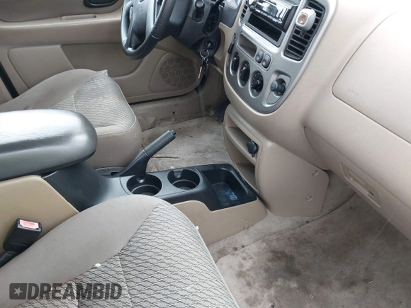 2003 Ford Escape XLT Popular 2 with VIN 1FMYU93133KD90533, listed as a IAAI auction lot 42361131 with 172,326 mi miles and . Bid and sale history available at DreamBid. Image 5.