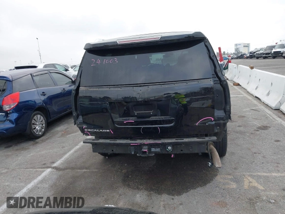 2020 Cadillac Escalade ESV Luxury z VIN 1GYS4HKJ7LR116999, wystawiony jako IAAI lot #40707280 z przebiegiem 117 358 mil mil oraz . Historia ofert i sprzedaży dostępna na DreamBid. Obrazek 17.