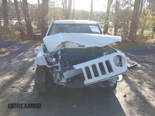 2015 Jeep Patriot Sport с VIN 1C4NJRBBXFD244570, выставлен на аукционе IAAI как лот 41695826 с пробегом Не указан миль и . История ставок и продаж доступна на DreamBid. Изображение 13.