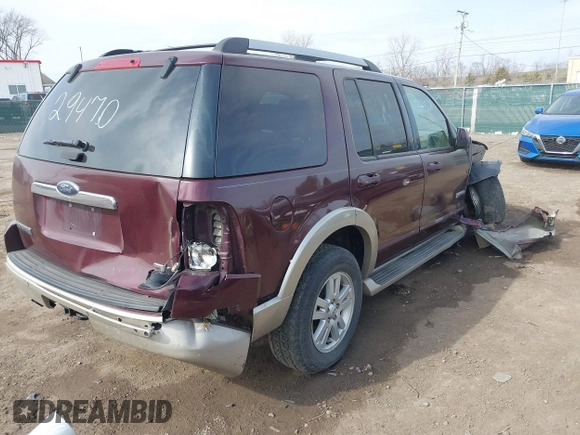 2006 Ford Explorer Eddie Bauer z VIN 1FMEU64886UB29470, wystawiony jako IAAI lot #41820521 z przebiegiem 241 002 mil mil oraz . Historia ofert i sprzedaży dostępna na DreamBid. Obrazek 4.