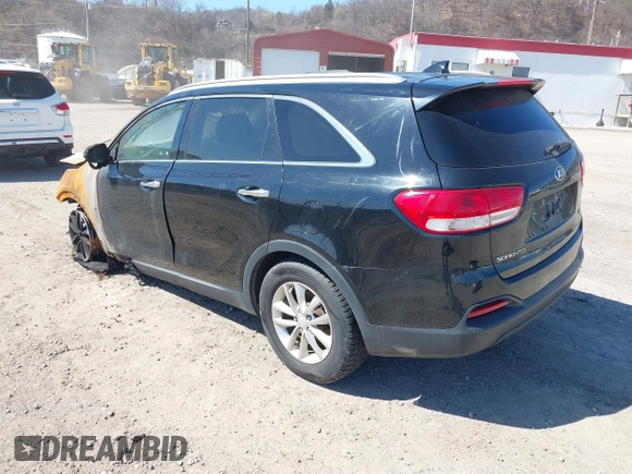 2016 Kia Sorento LX with VIN 5XYPGDA35GG055431, listed as a IAAI auction lot 41821606 with 141,011 mi miles. Bid and sale history available at carsss.com. Image 3.