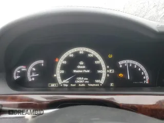 2012 Mercedes-Benz S 550 z VIN WDDNG9EB6CA446562, wystawiony jako Copart lot #57227275 z przebiegiem 124 347 mil mil oraz Czysty tytuł • Clean title. Historia ofert i sprzedaży dostępna na DreamBid. Obrazek 9.