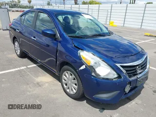 2019 Nissan Versa SV z VIN 3N1CN7AP2KL873602, wystawiony jako IAAI lot #42245406 z przebiegiem 92 251 mil mil oraz . Historia ofert i sprzedaży dostępna na DreamBid. Obrazek 1.