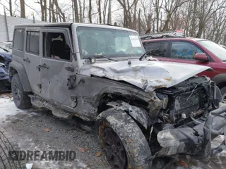 2014 Jeep Wrangler Unlimited Sport with VIN 1C4HJWDG1EL302087, listed as a IAAI auction lot 41420740 with 152,096 mi miles. Bid and sale history available at carsss.com. Image 1.