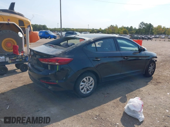 2017 Hyundai Elantra SE z VIN 5NPD74LF1HH099804, wystawiony jako IAAI lot #40579001 z przebiegiem 101 695 mil mil oraz . Historia ofert i sprzedaży dostępna na DreamBid. Obrazek 4.