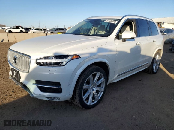 2016 Volvo XC90 T6 Inscription with VIN YV4A22PL0G1081125, listed as a Copart auction lot 44408995 with 99,463 mi miles and Salvage Title. Bid and sale history available at carsss.com. Image 1.